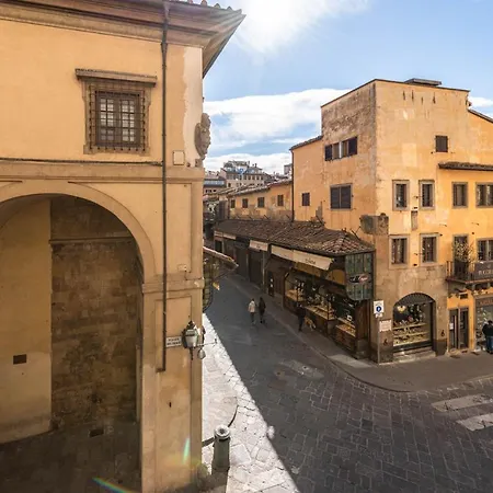 Daire -ponte Vecchio View